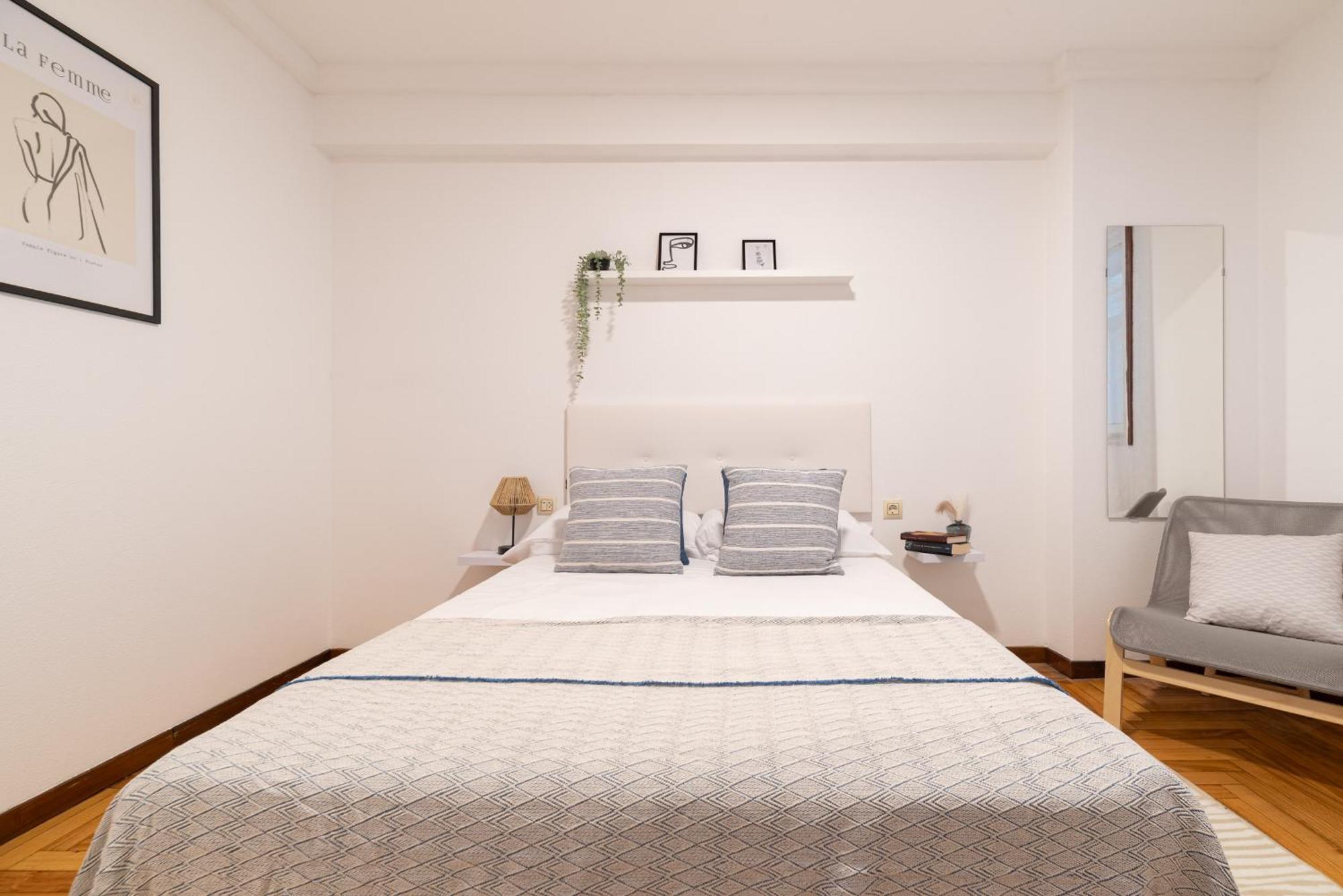 Amplia Vivienda Con Garaje Leilighet Vigo Eksteriør bilde